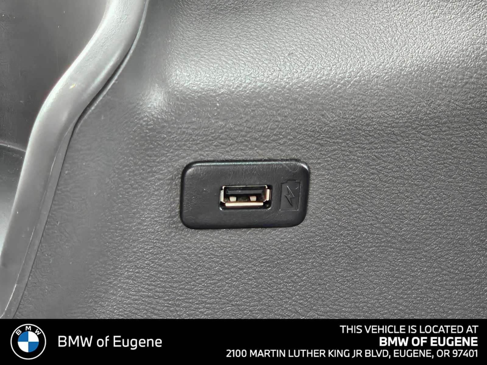 2023 Ford Transit Passenger Wagon XLT