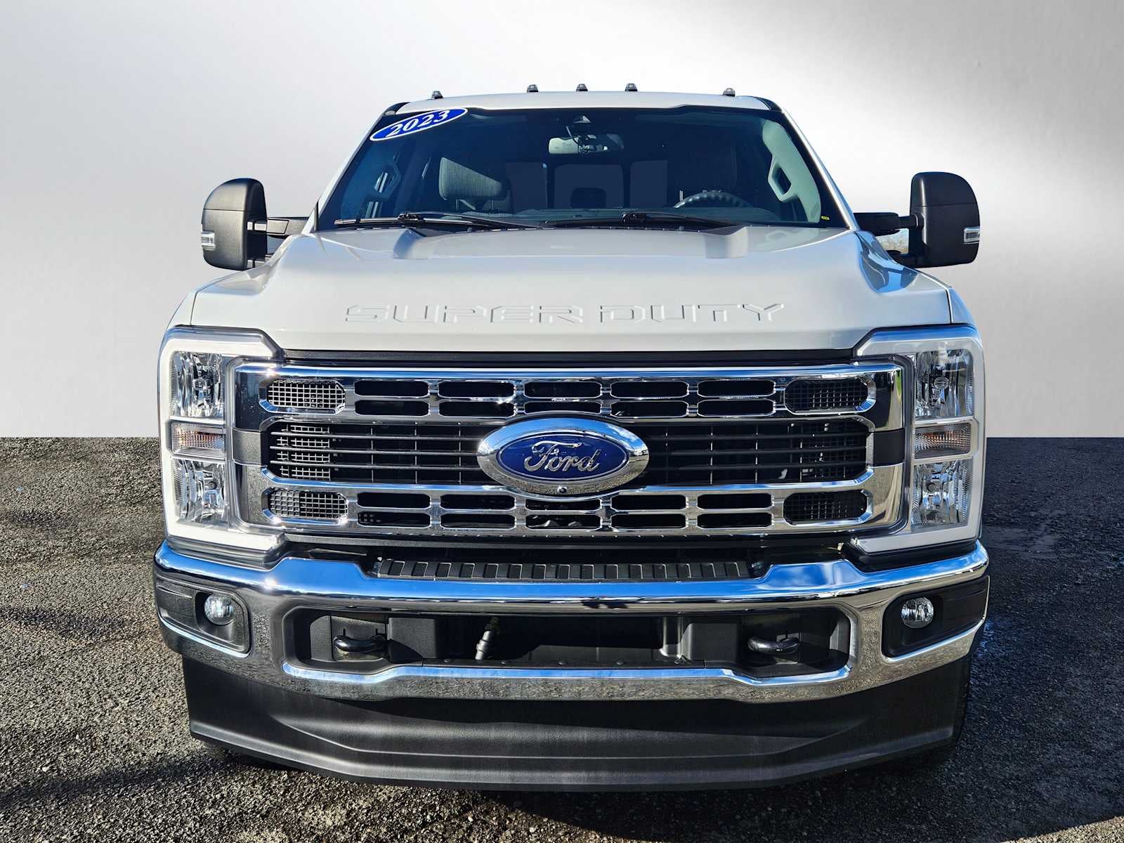 2023 Ford Super Duty F-350 SRW Pickup XLT