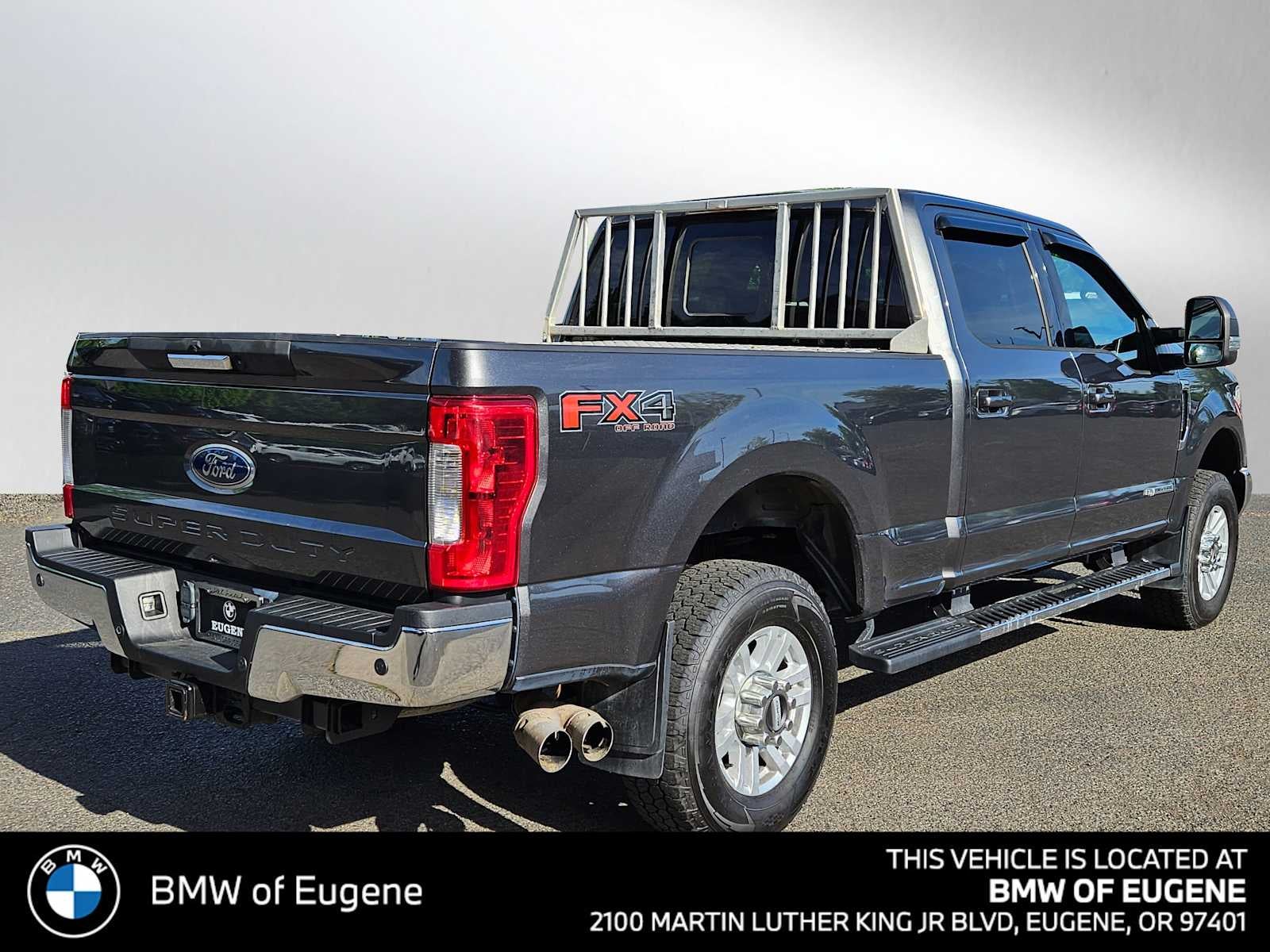 2017 Ford Super Duty F-350 SRW Pickup Lariat