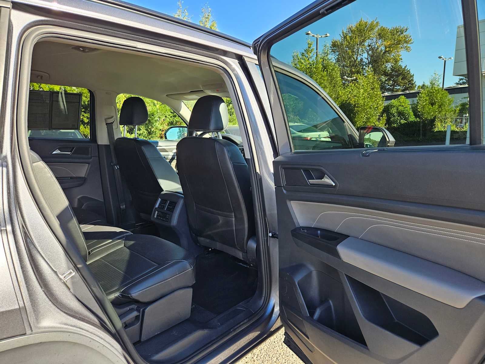 2021 Volkswagen Atlas 3.6L V6 SE w/Technology