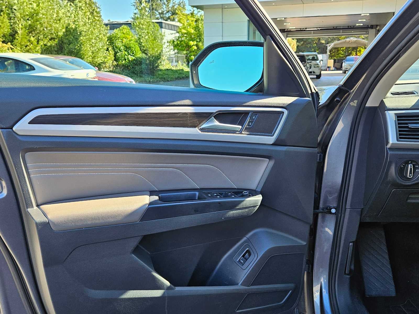 2021 Volkswagen Atlas 3.6L V6 SE w/Technology