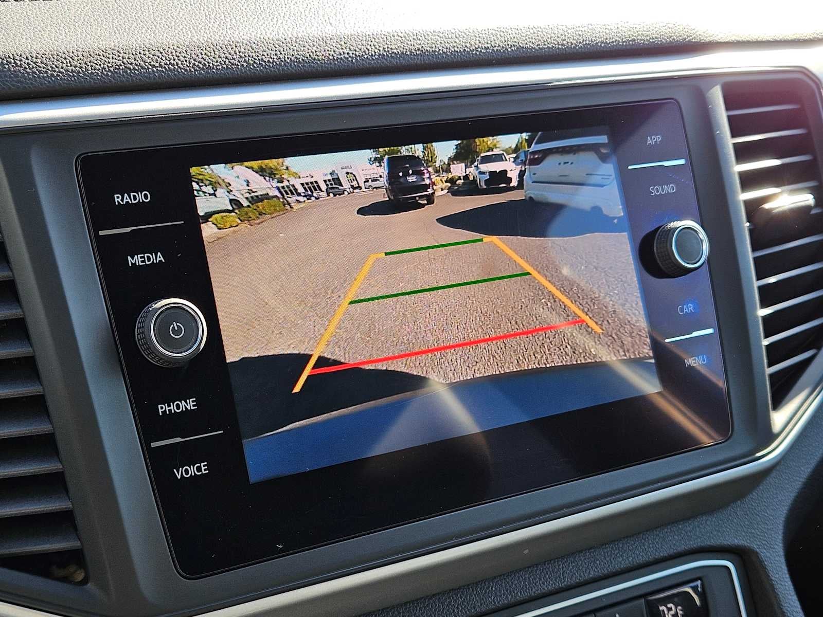 2021 Volkswagen Atlas 3.6L V6 SE w/Technology