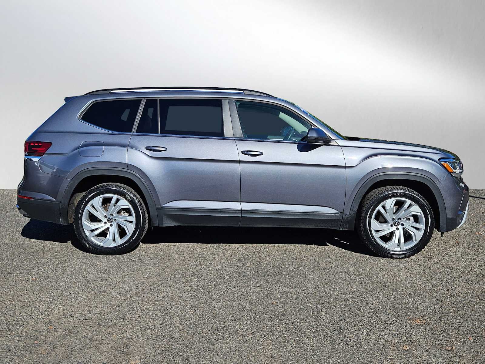 2021 Volkswagen Atlas 3.6L V6 SE w/Technology
