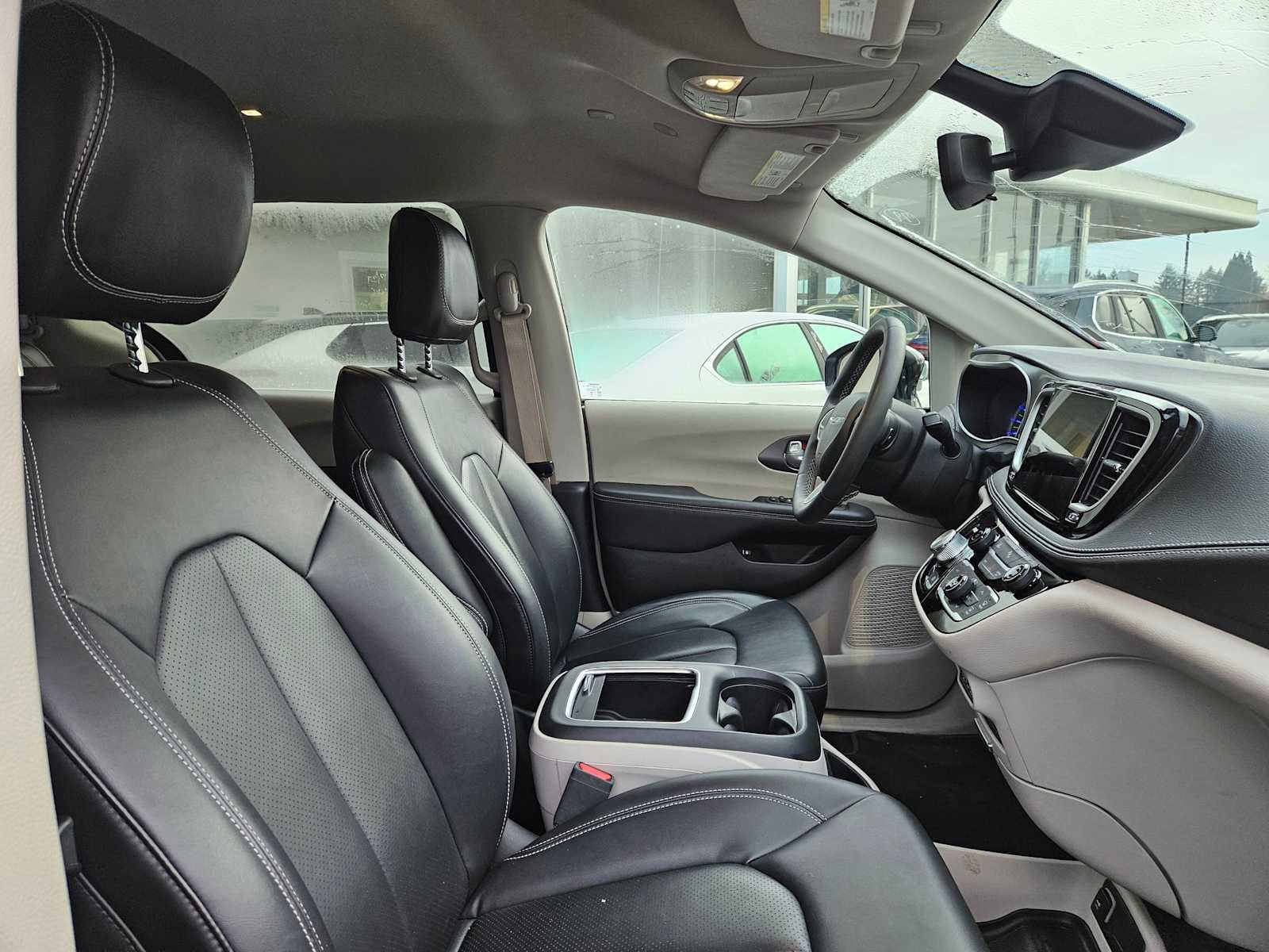 2024 Chrysler Pacifica Hybrid Select