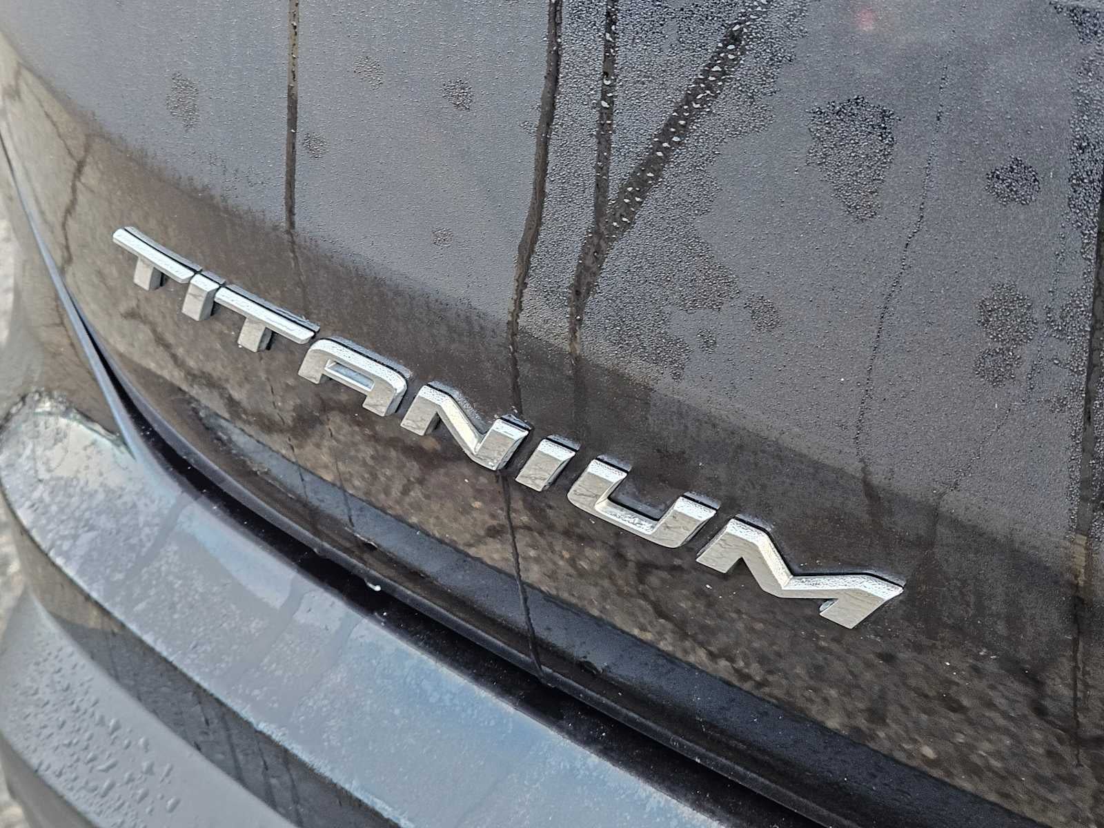 2022 Ford Edge Titanium