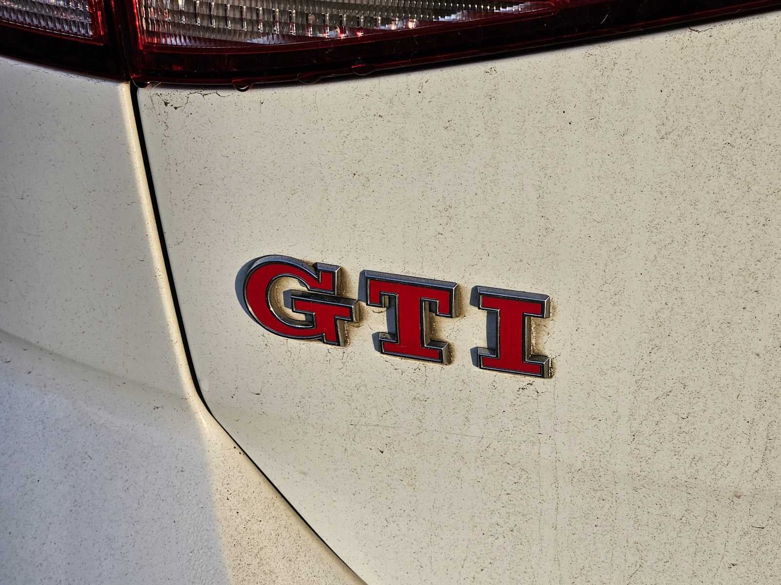 2019 Volkswagen Golf GTI SE