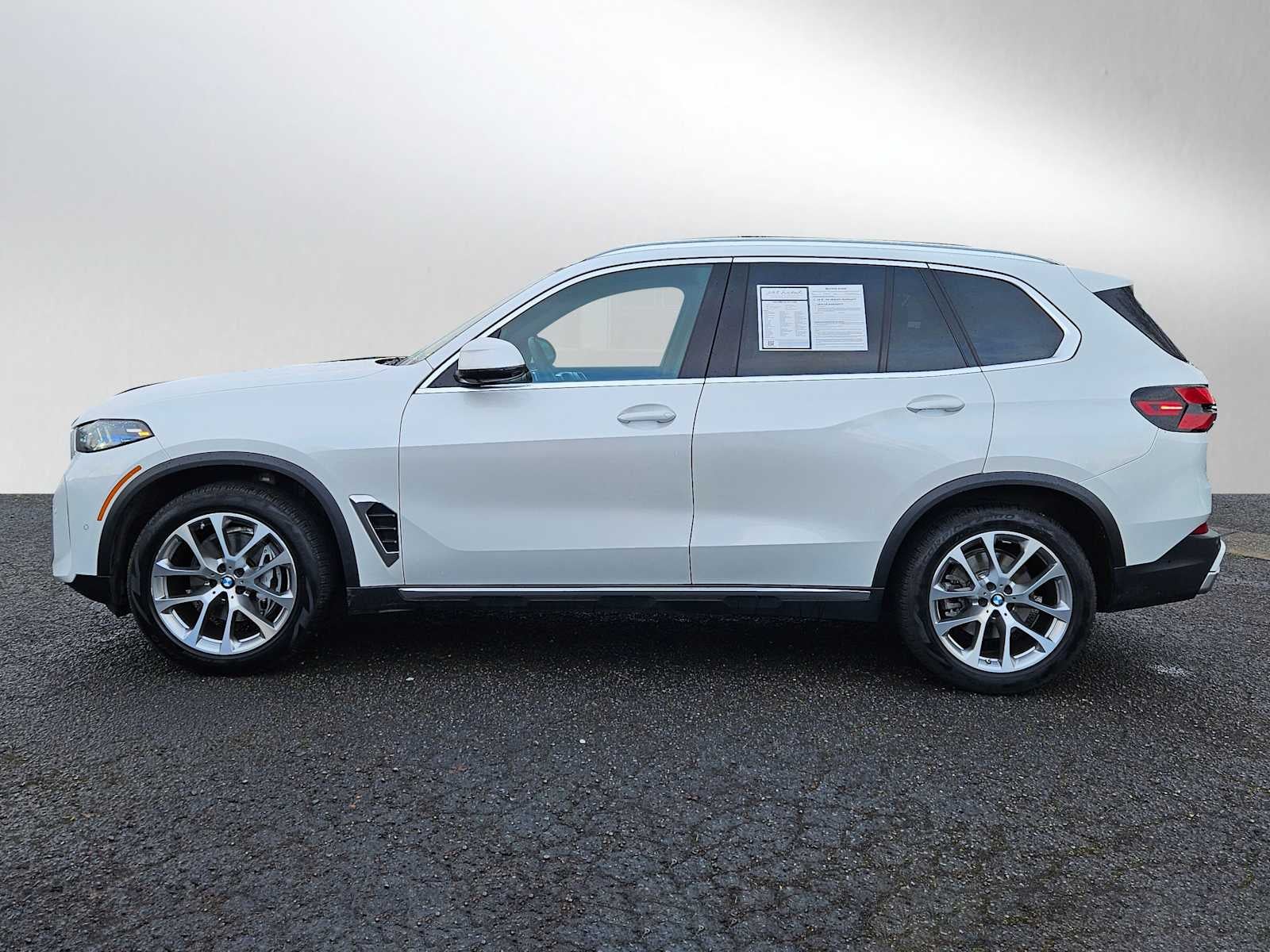 2024 BMW X5 xDrive40i xDrive40i
