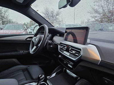 2025 BMW X4 xDrive30i