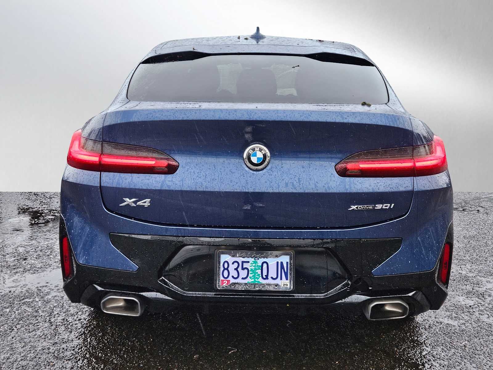 2025 BMW X4 xDrive30i