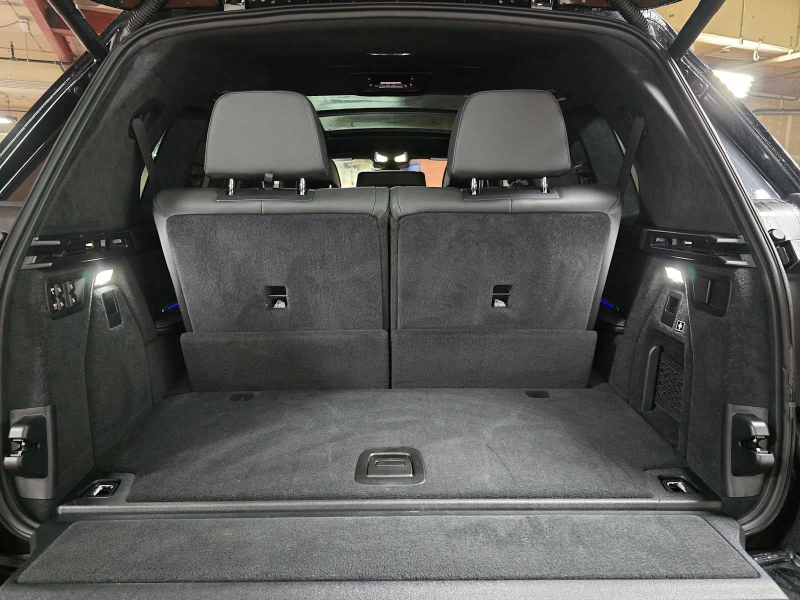 2023 BMW X7 M60i M60i