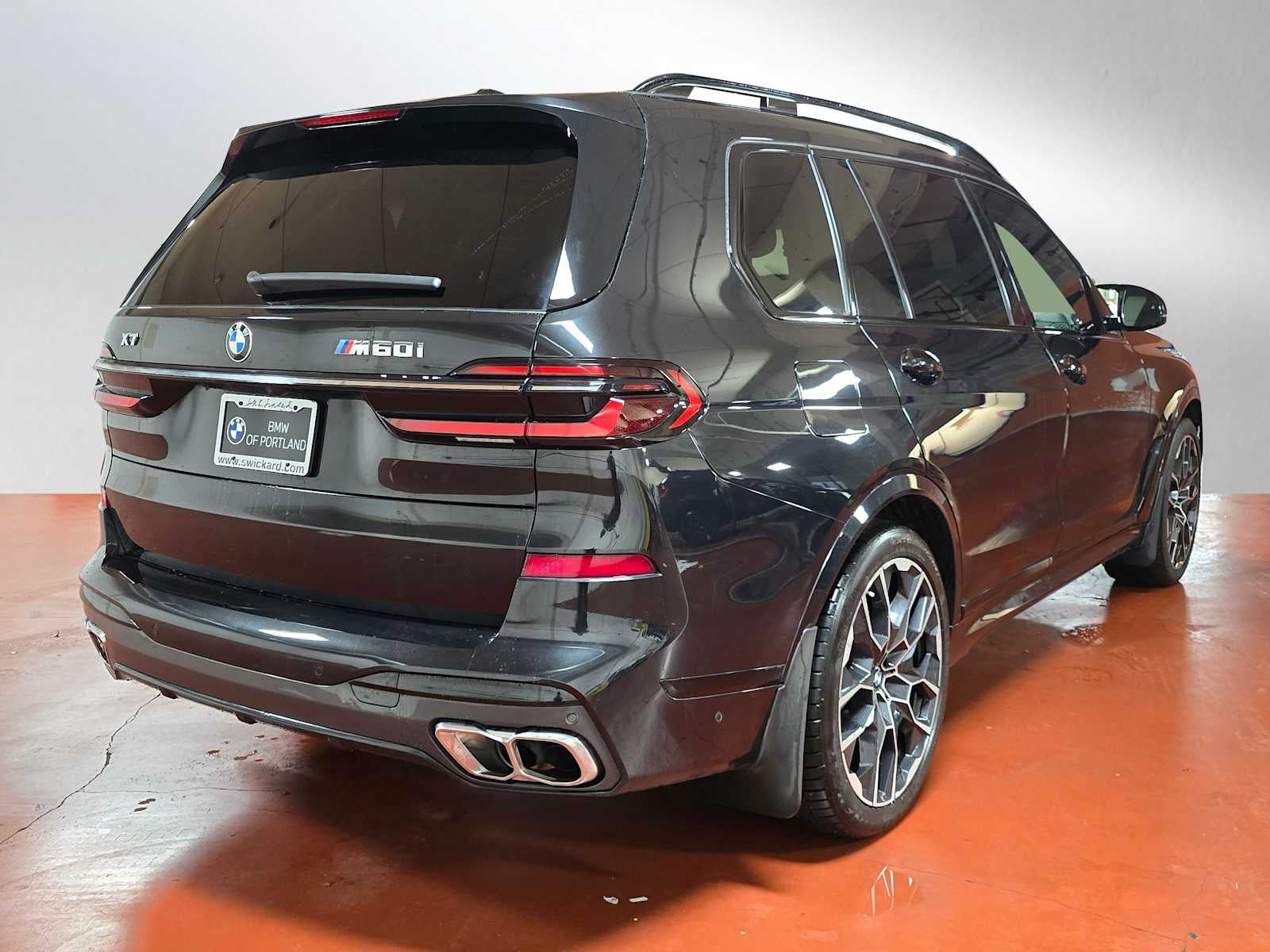 2023 BMW X7 M60i M60i