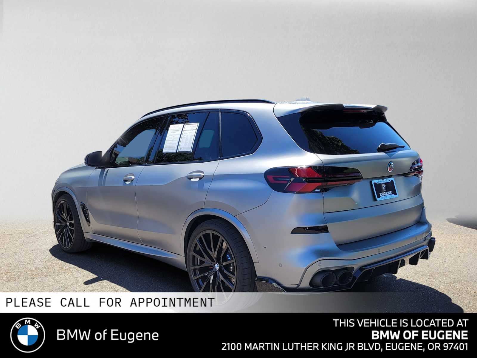 2025 BMW X5 M60i