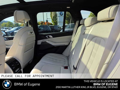 2022 BMW X5 M50i