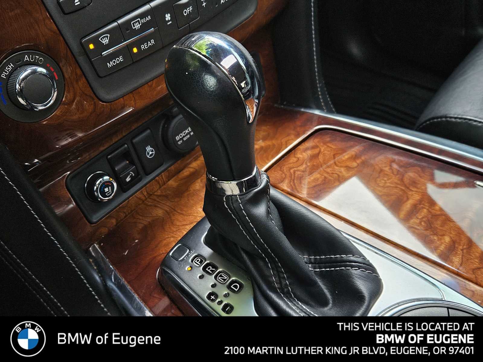 2015 INFINITI QX80 4WD 4dr