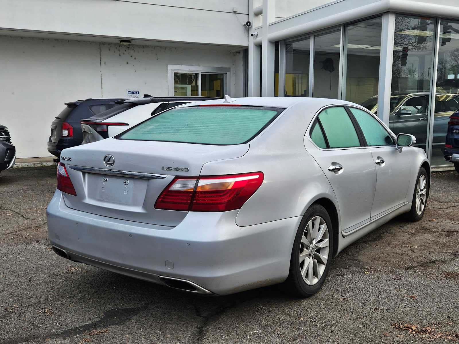 2010 Lexus LS 460 4dr Sdn RWD