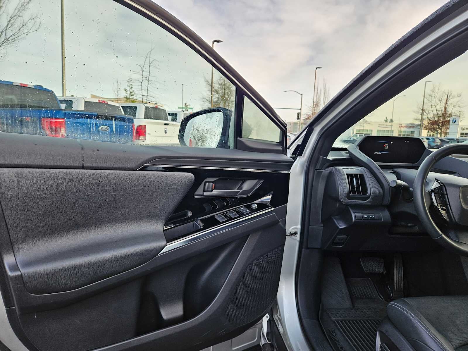 2023 Toyota bZ4X Limited