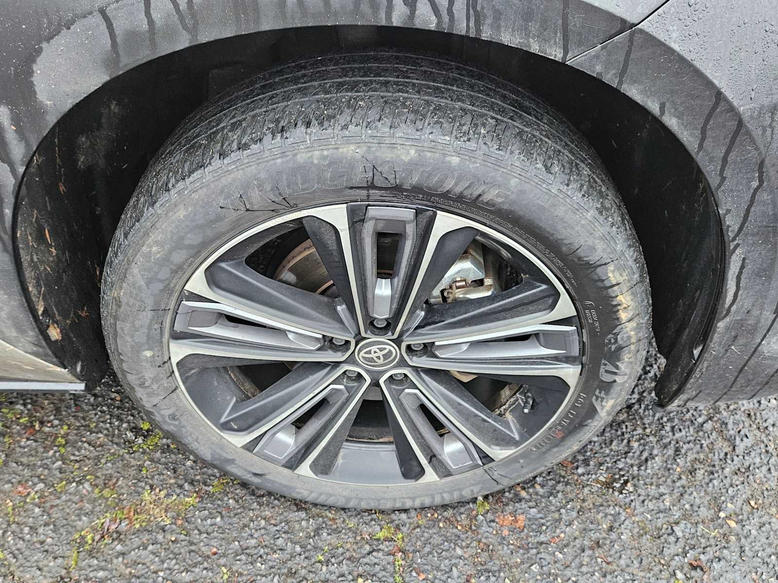 2023 Toyota bZ4X Limited