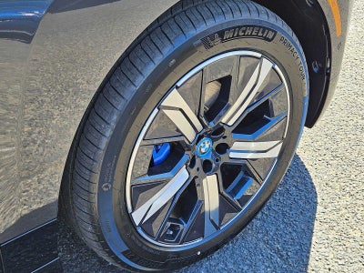 2025 BMW iX xDrive50