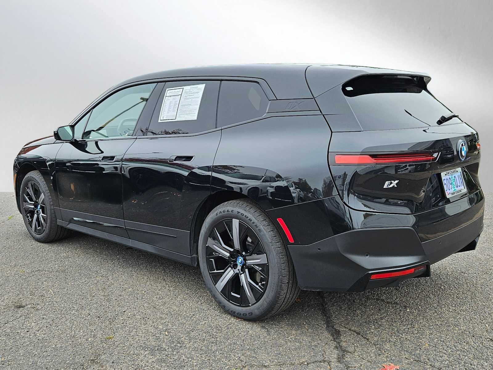 2025 BMW iX xDrive50