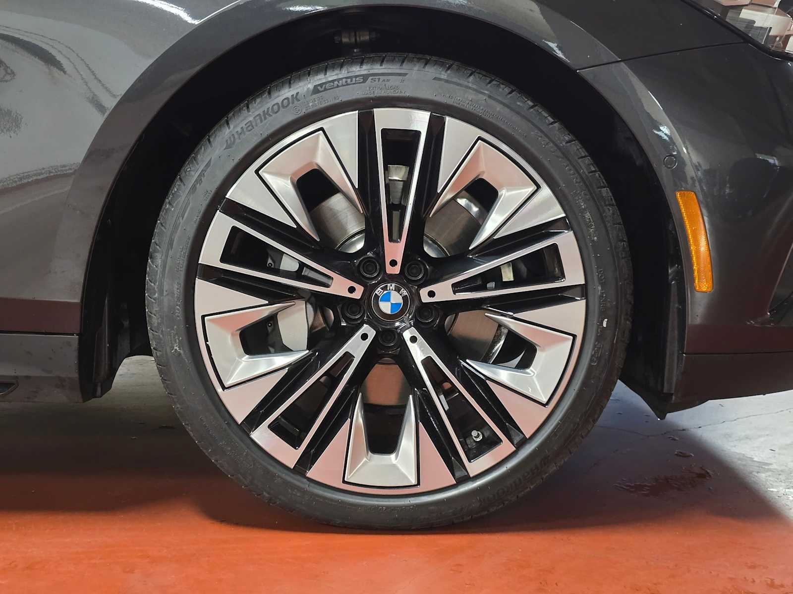 2024 BMW 530i xDrive 530i xDrive