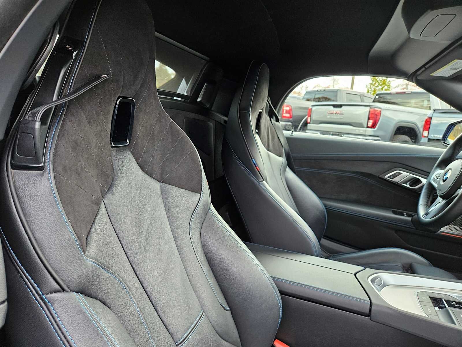 2025 BMW Z4 sDrive30i