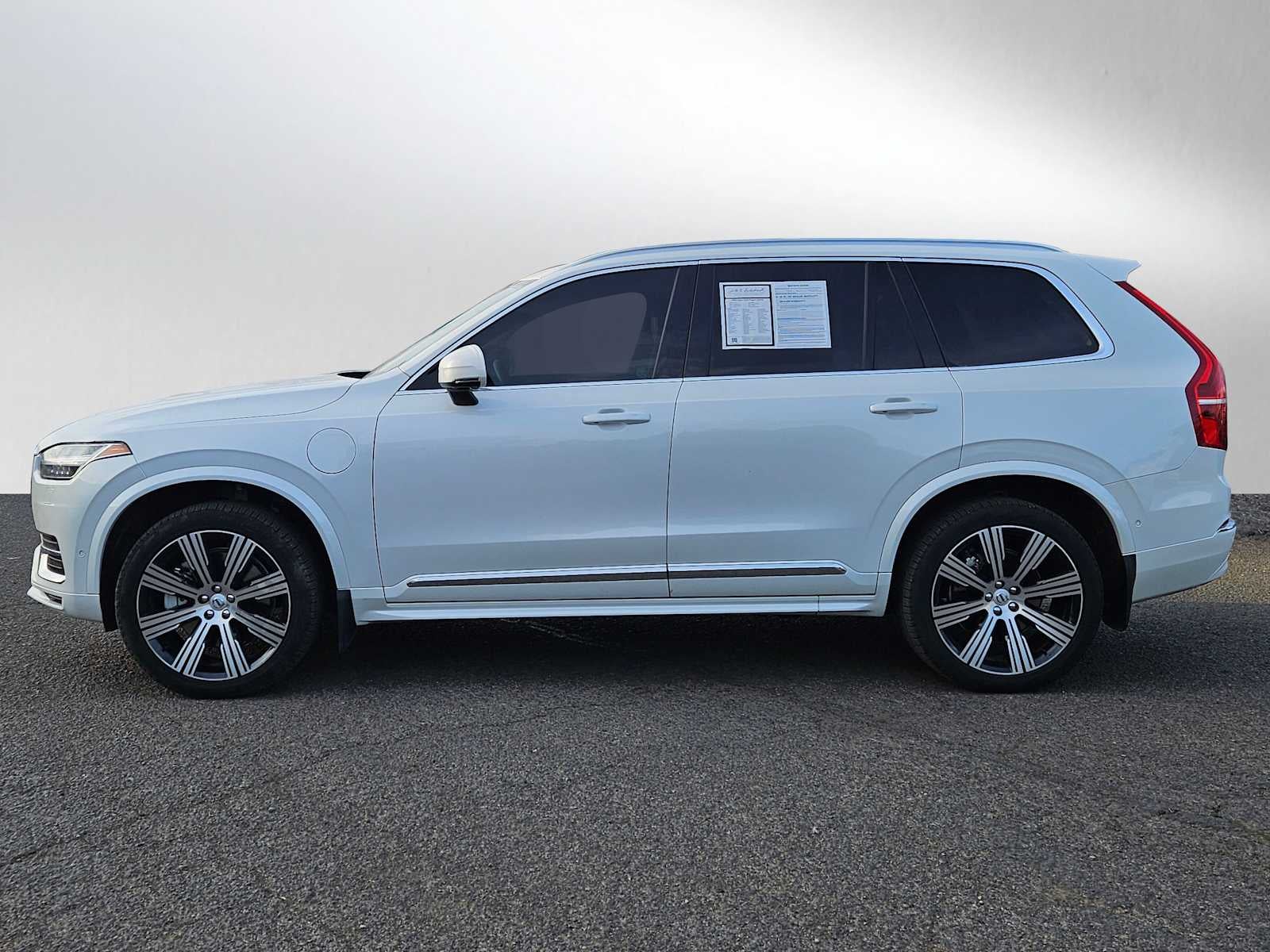 2025 Volvo XC90 Plug-In Hybrid Ultra