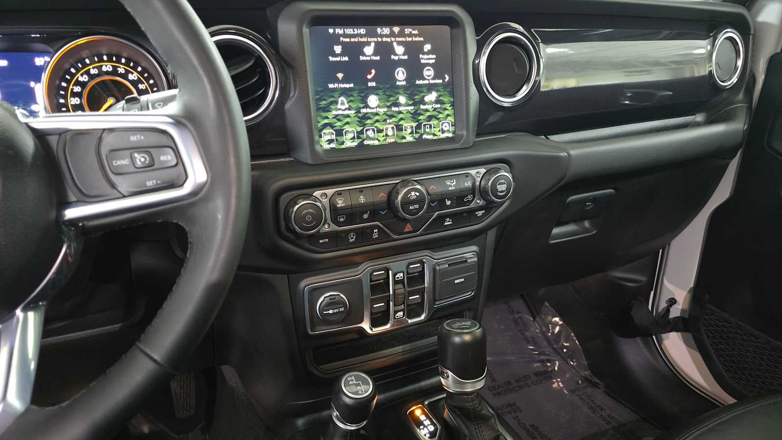 2023 Jeep Wrangler Sahara Altitude