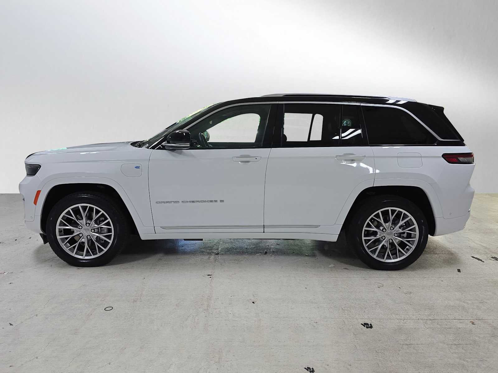 2022 Jeep Grand Cherokee 4xe Summit