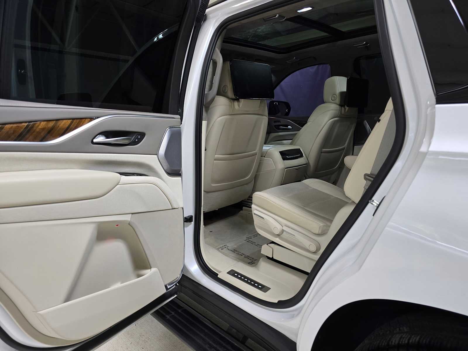 2022 Cadillac Escalade Sport Platinum