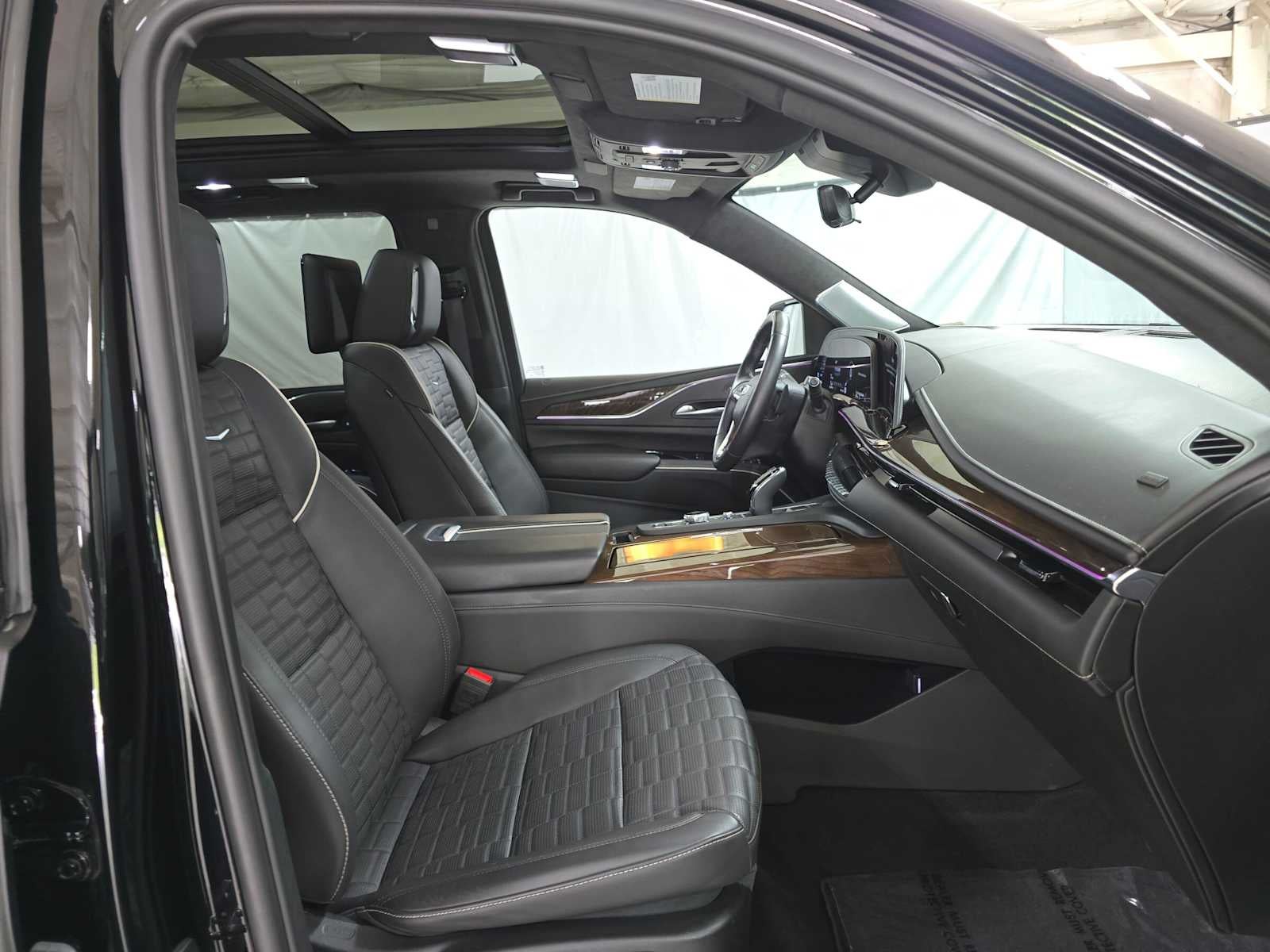 2024 Cadillac Escalade ESV 4WD Premium Luxury Platinum