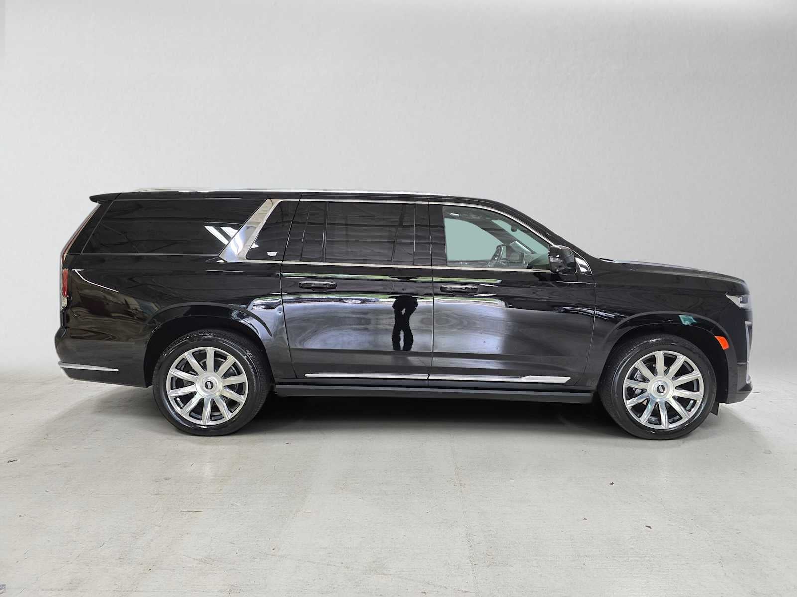 2024 Cadillac Escalade ESV 4WD Premium Luxury Platinum