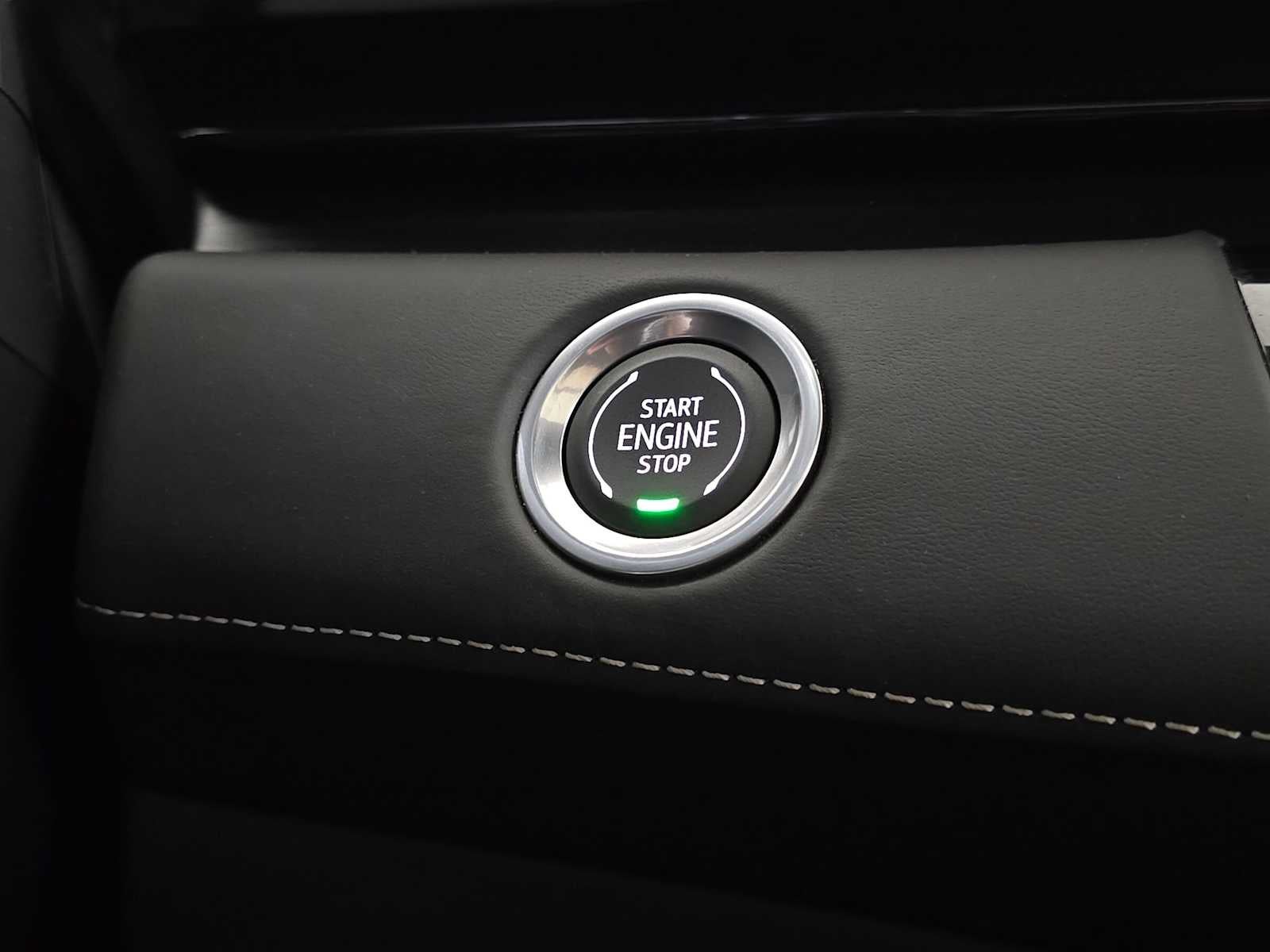 2024 Cadillac Escalade ESV 4WD Premium Luxury Platinum