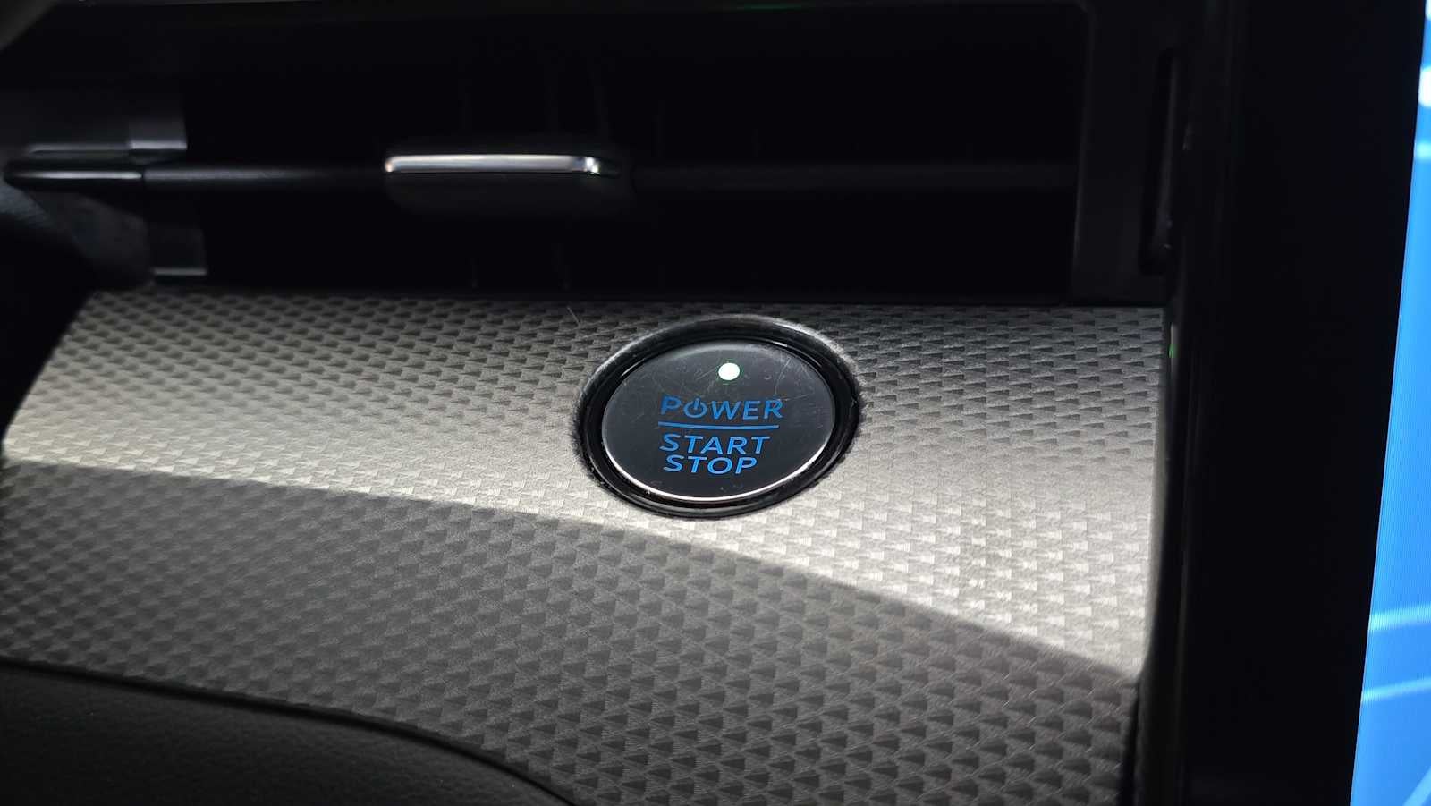 2022 Ford Mustang Mach-E Select