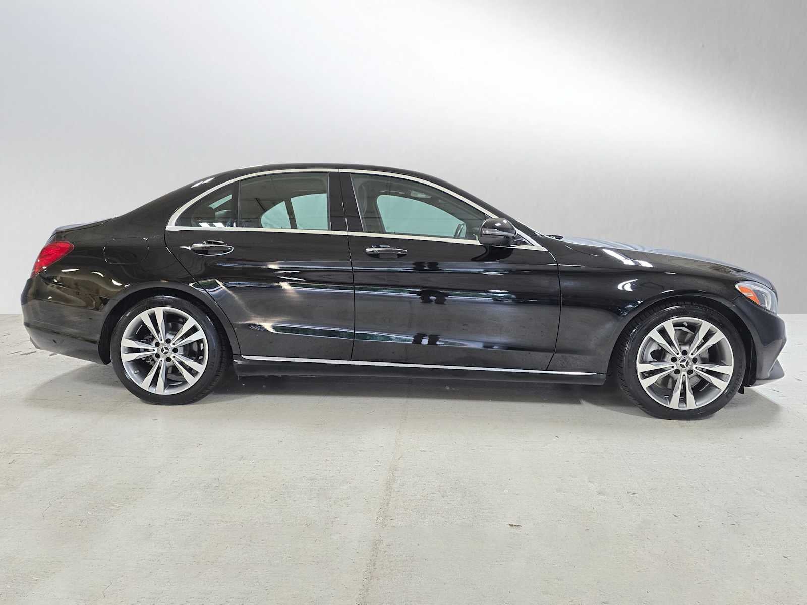2018 Mercedes-Benz C 300 Sedan