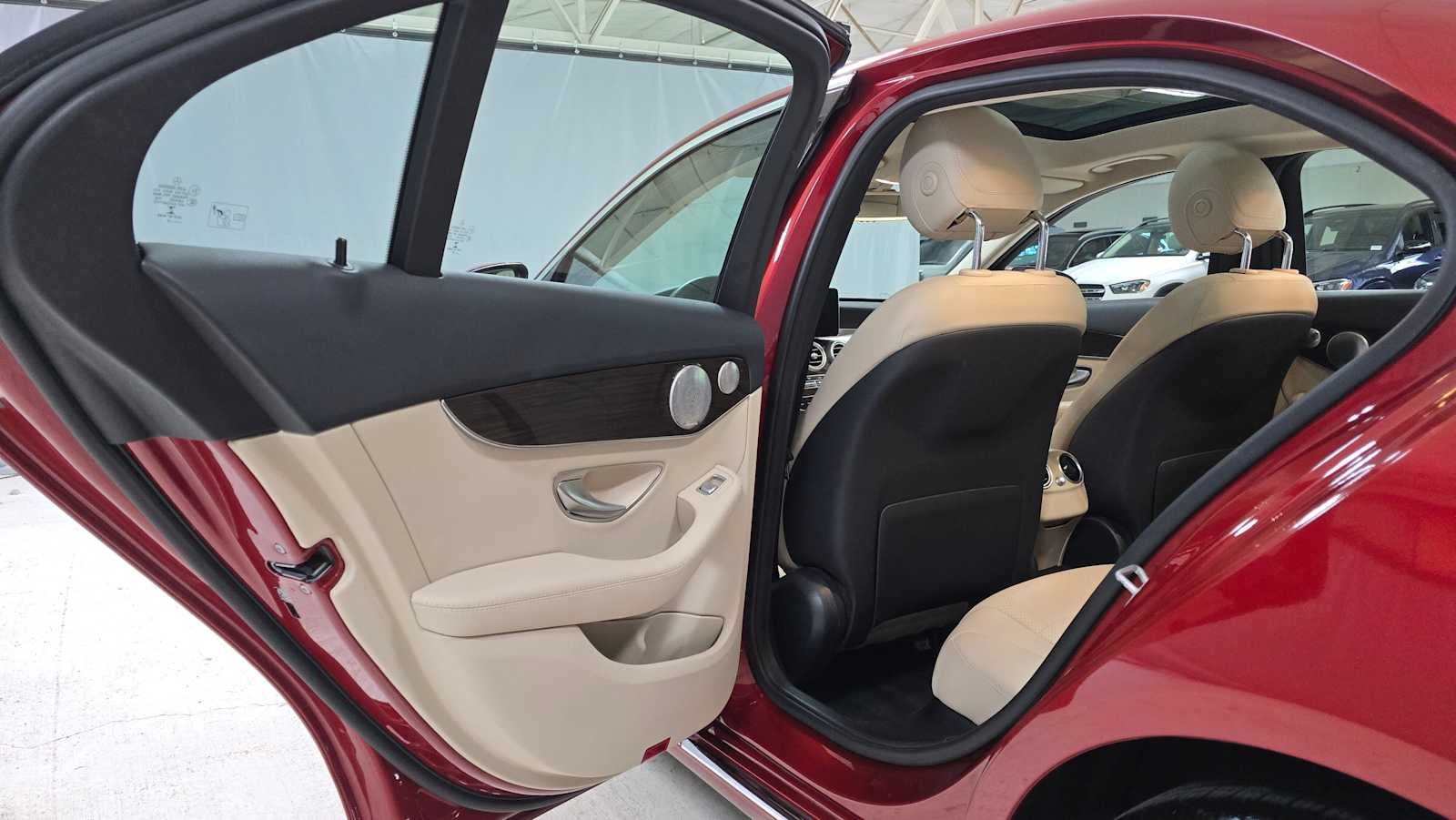 2016 Mercedes-Benz C 300 4dr Sdn 4MATIC®