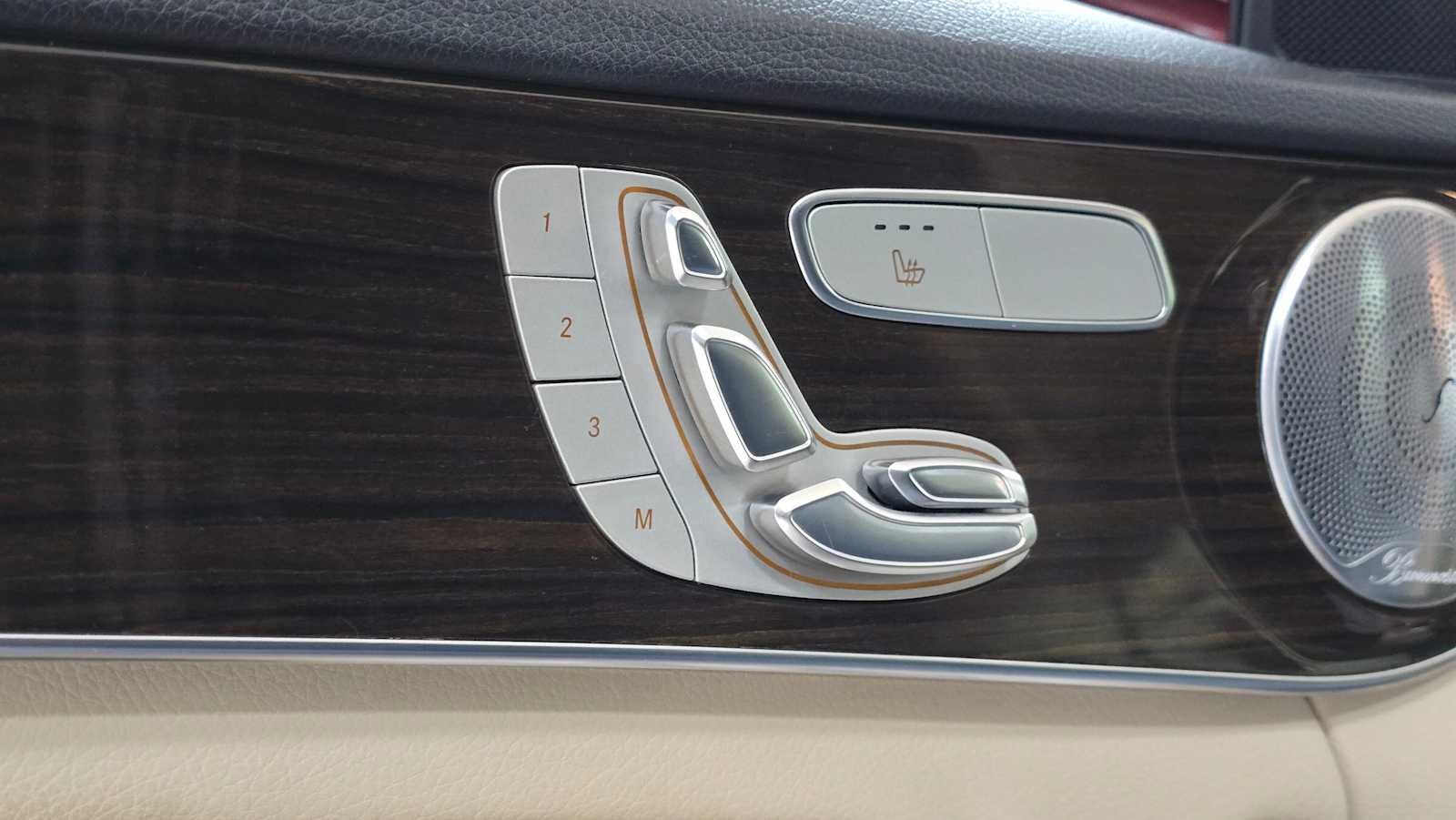 2016 Mercedes-Benz C 300 4dr Sdn 4MATIC®