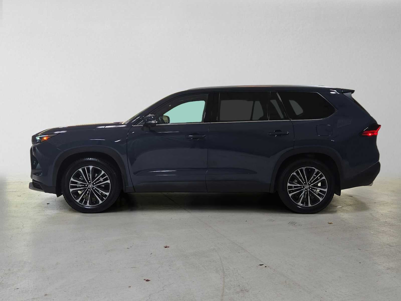 2025 Toyota Grand Highlander Hybrid MAX Platinum