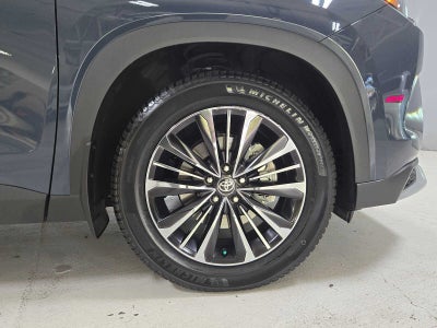 2025 Toyota Grand Highlander Hybrid MAX Platinum