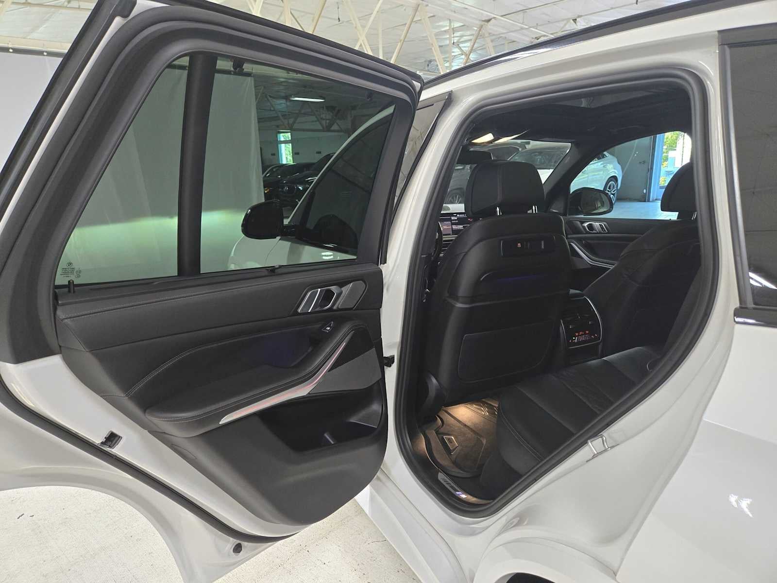 2022 BMW X5 M50i M50i