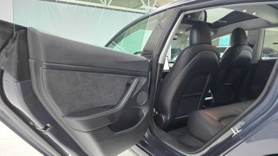 2023 Tesla Model 3 RWD