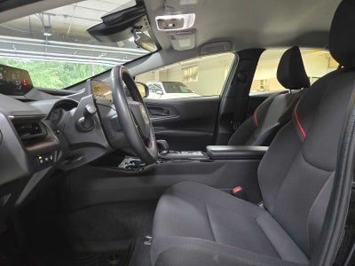 2025 Toyota Prius Plug-In Hybrid SE