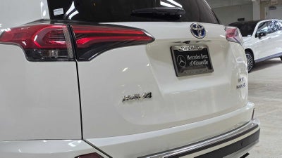 2017 Toyota RAV4 Hybrid XLE