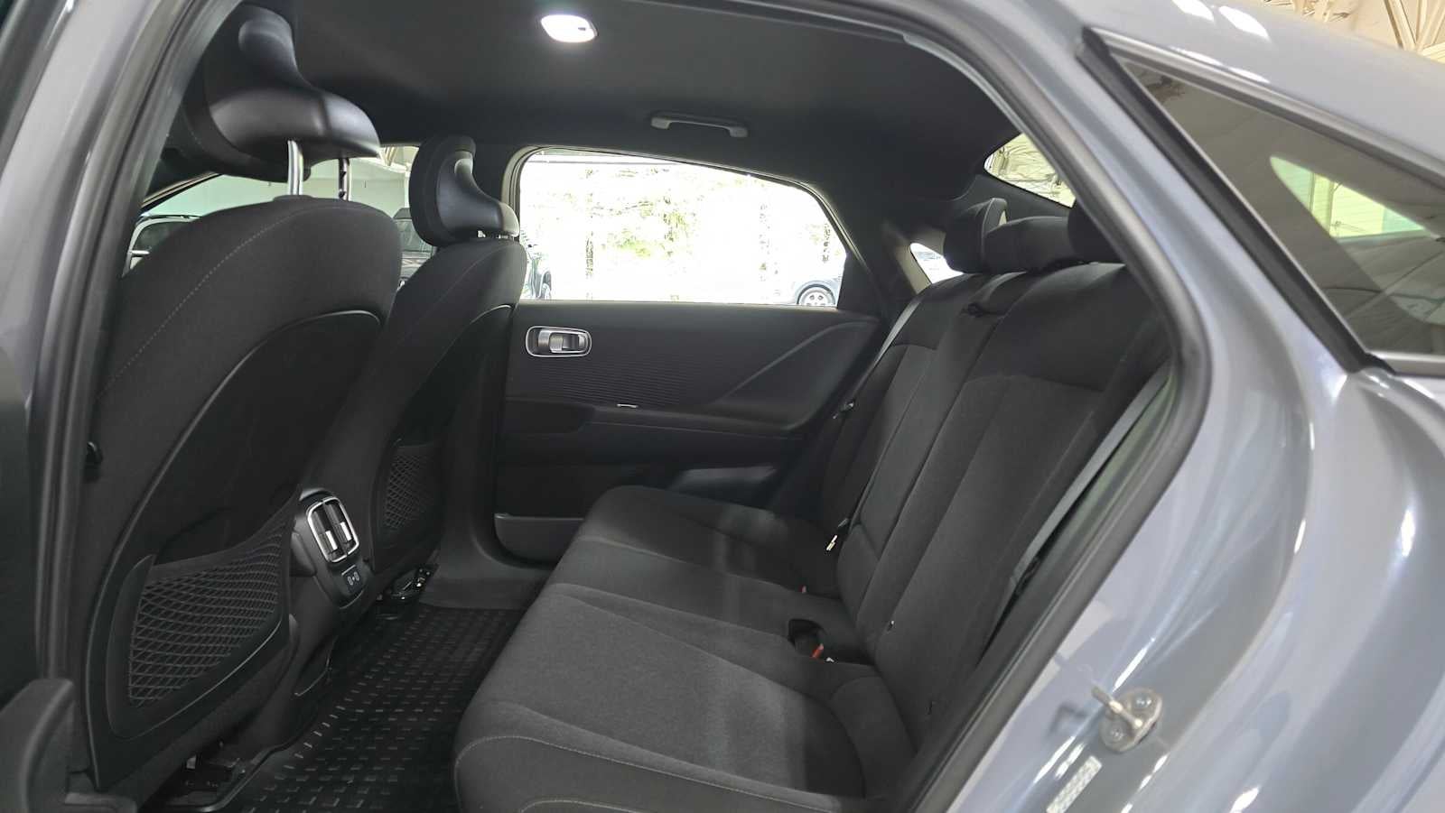 2024 Hyundai IONIQ 6 SE