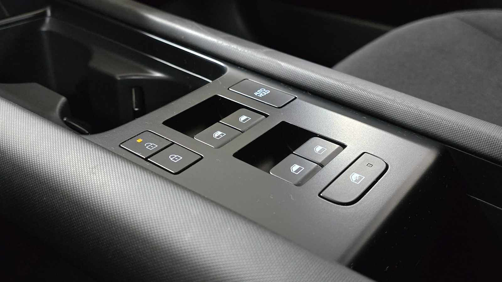 2024 Hyundai IONIQ 6 SE