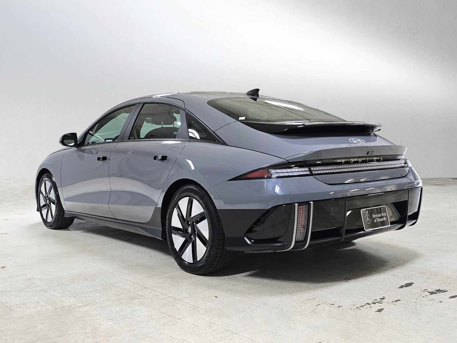 2024 Hyundai IONIQ 6 SE