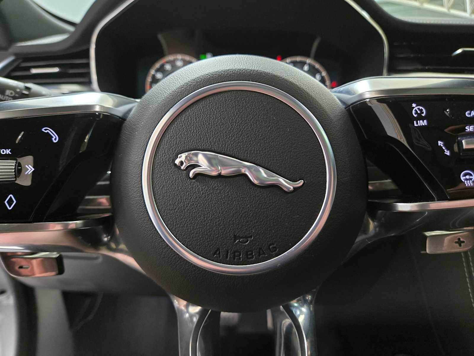 2024 Jaguar F-PACE R-Dynamic S