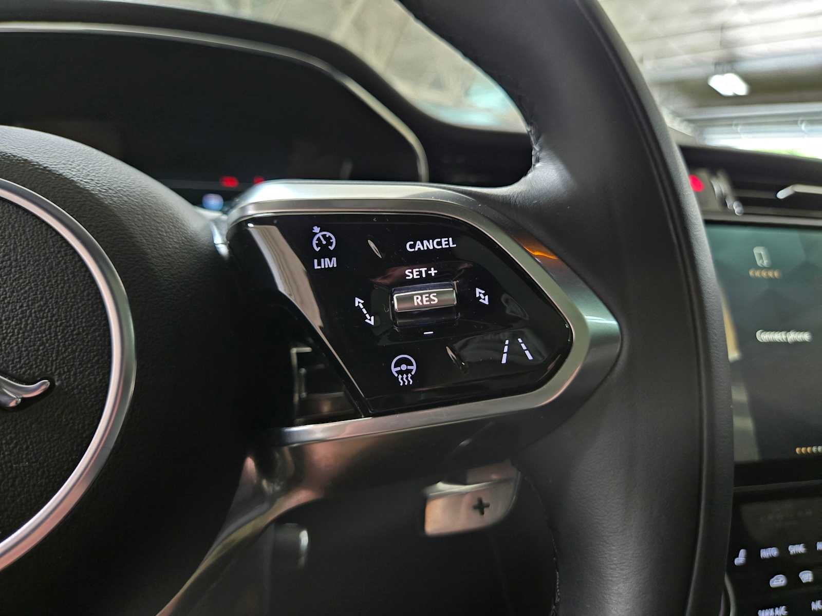 2024 Jaguar F-PACE R-Dynamic S