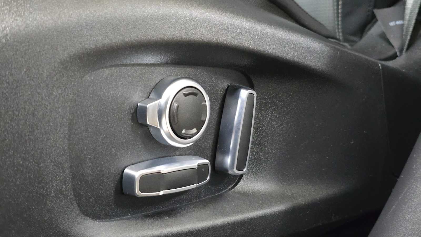 2023 Jaguar F-PACE R-Dynamic S