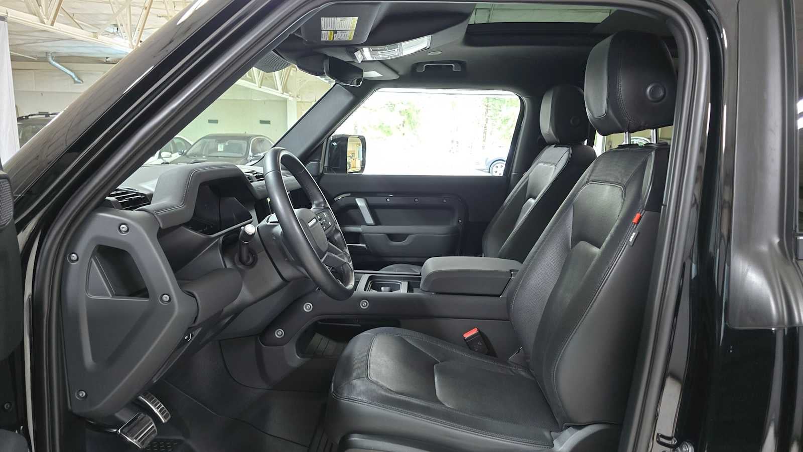 2023 Land Rover Defender X-Dynamic SE