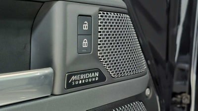 2023 Land Rover Defender X-Dynamic SE